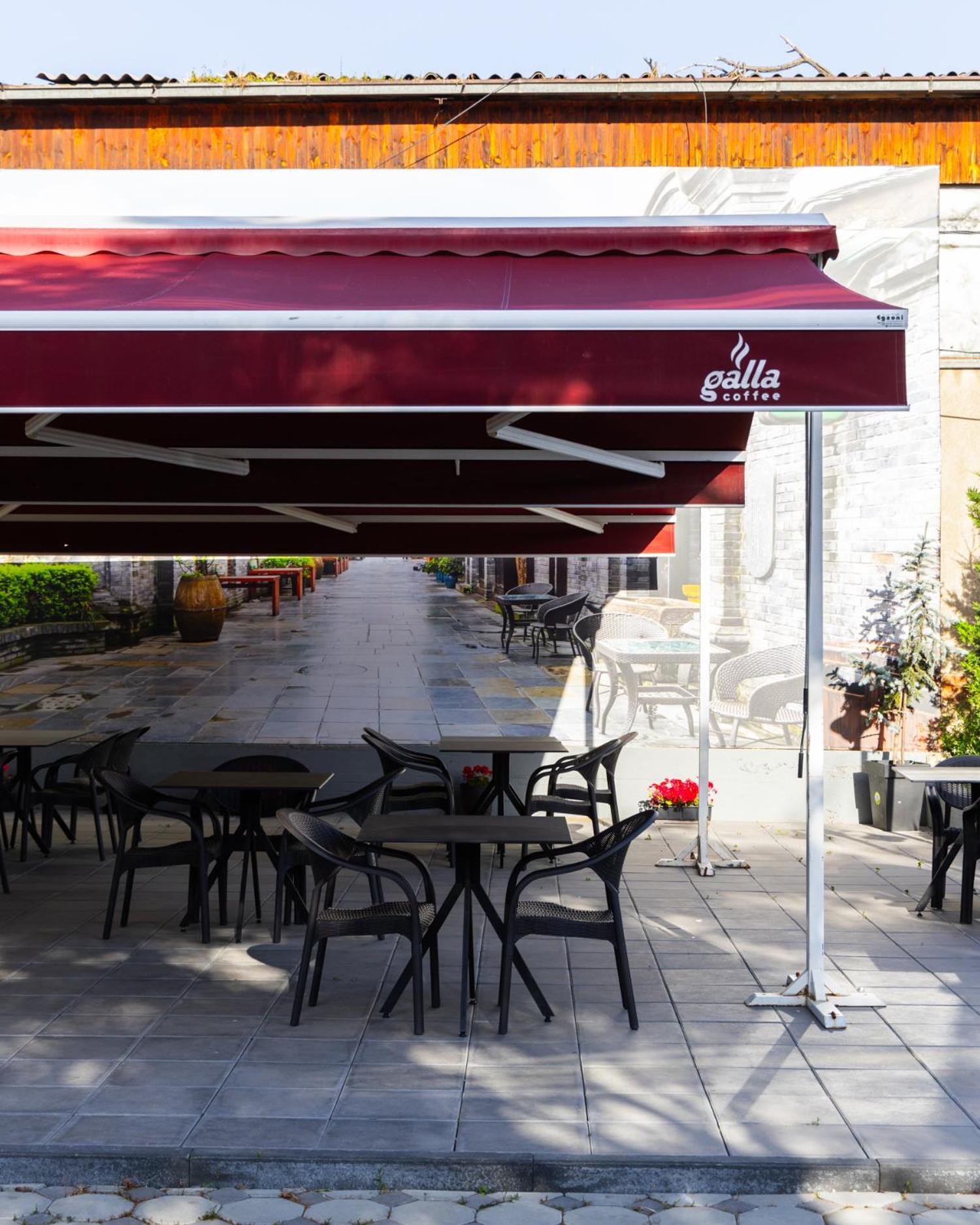 Vetus Hotel Пристина Екстериор снимка